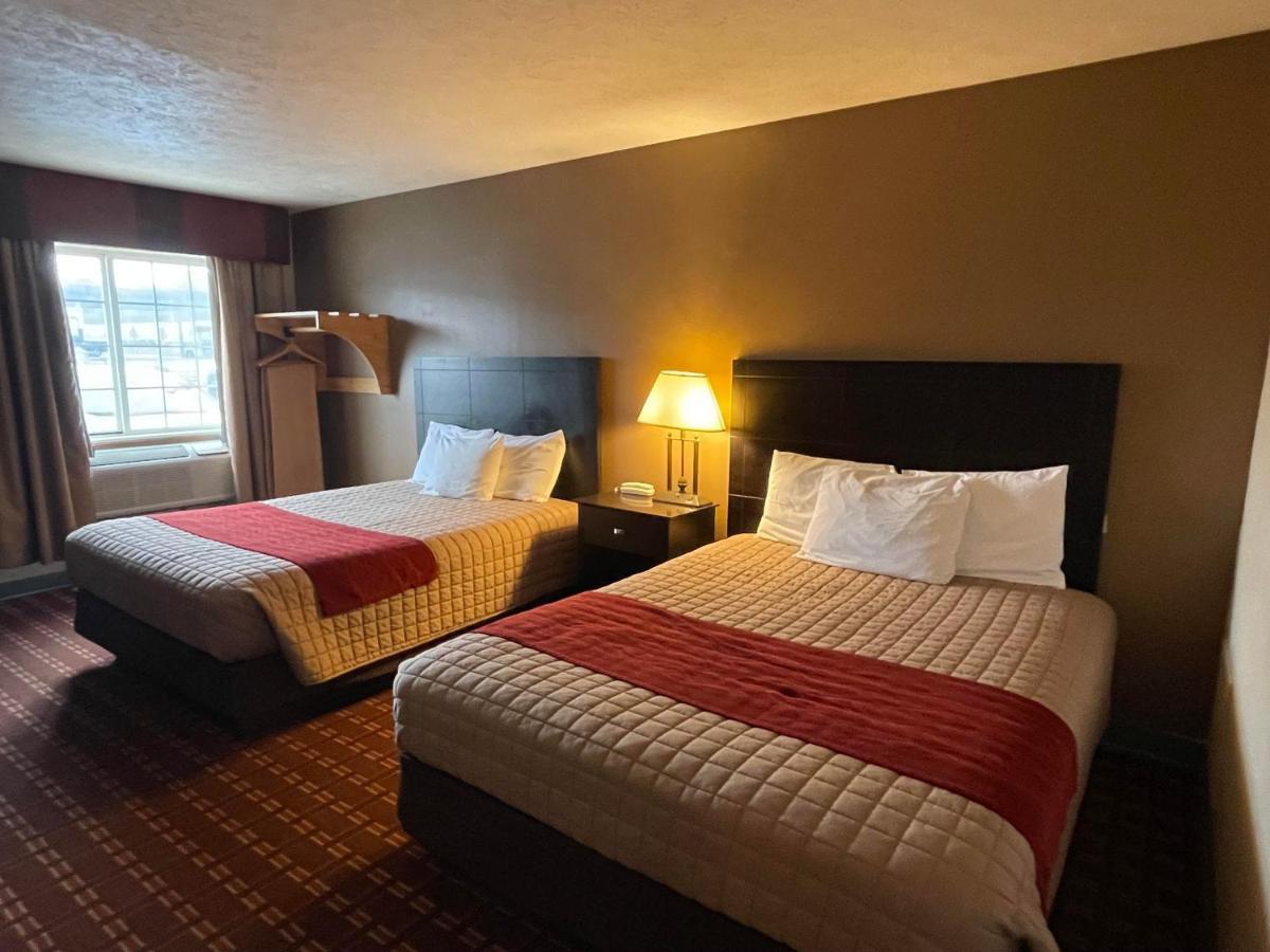 The Woodridge Inn Connersville Eksteriør bilde