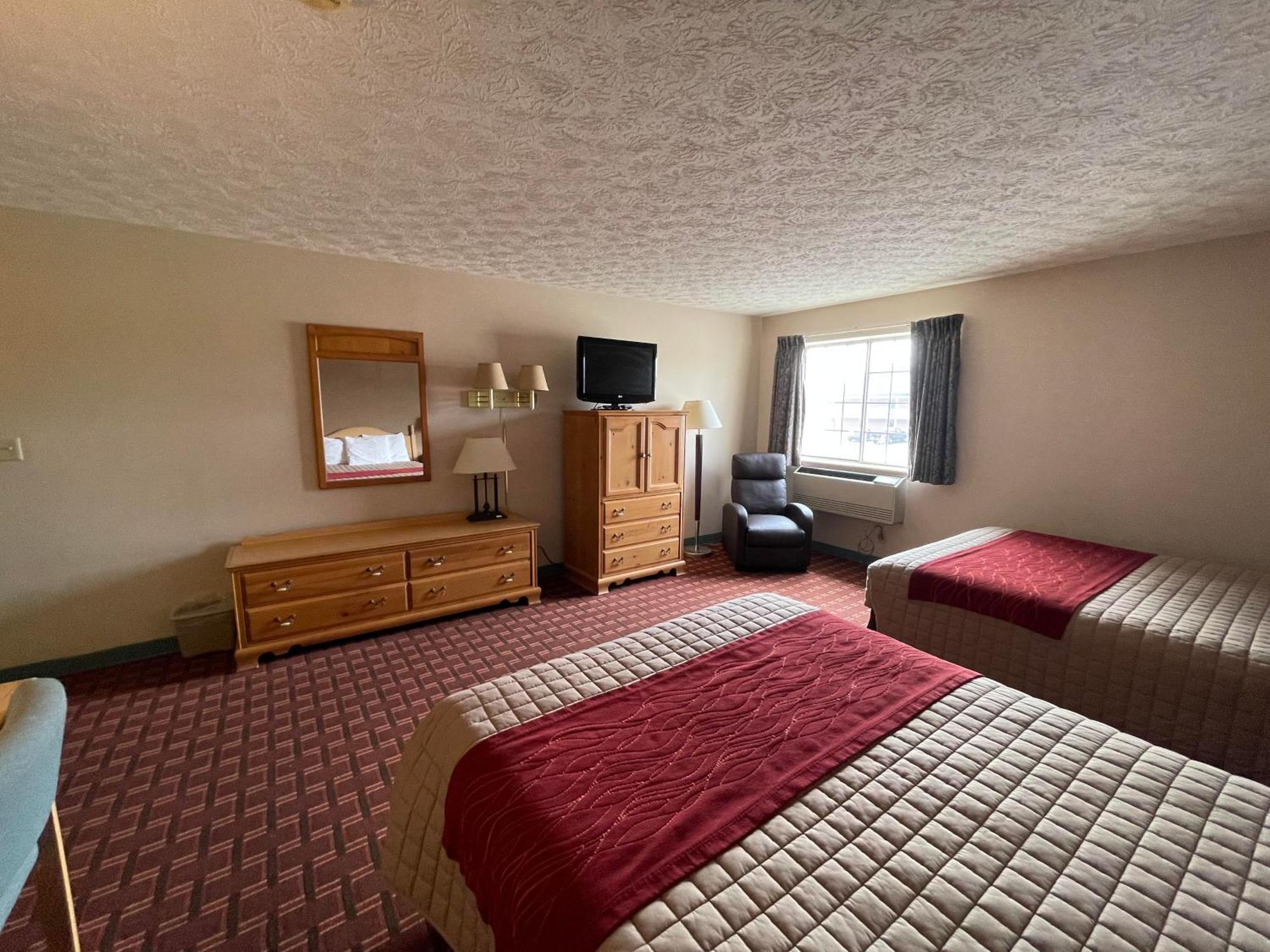 The Woodridge Inn Connersville Eksteriør bilde